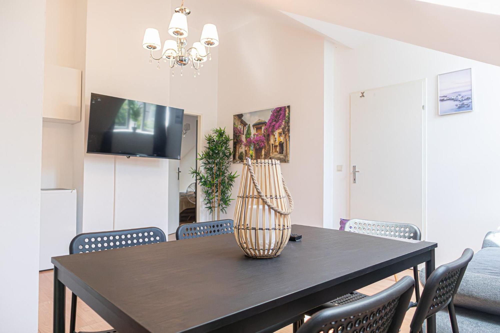 Spacious 2Br Apt Great Location - Near Schoenbrunn Wien Exterior foto